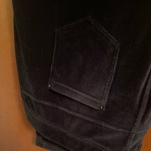 Simply Vera black corduroy leggings. Gently used.